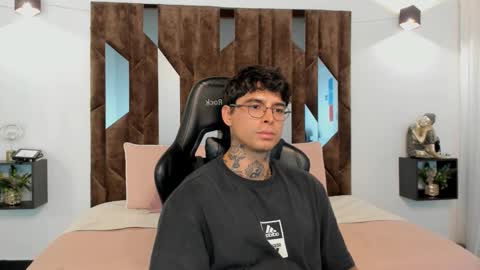 mateo_dilucajs1 online show from 09-24-25, 07:28