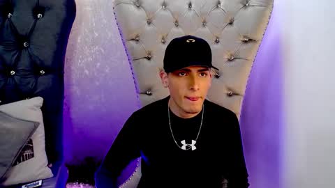 mateo mitchell online show from 10-05-25, 03:38