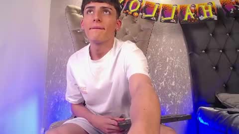 mateo mitchell online show from 10-17-25, 04:15