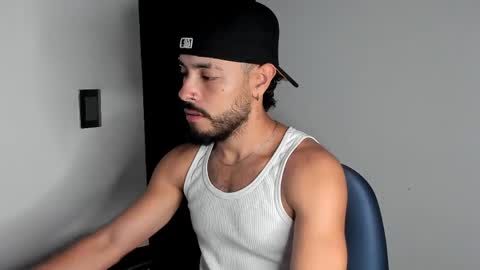 Snapshot of mateobaer_ chatting on 04-30-26, 03:24 Mateo Baer online show from 04-30-26, 03:24
