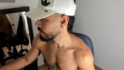 Snapshot of mateobaer_ chatting on 05-06-26, 04:56 Mateo Baer online show from 05-06-26, 04:56