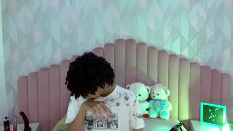 Snapshot of matewhottxx chatting on 07-19-26, 02:59 Mathew online show from 07-19-26, 02:59