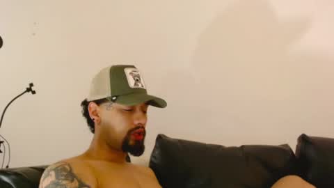 Snapshot of mathew444 chatting on 01-07-25, 05:31 STRURIBE ON INSTAGRAM online show from 01-07-25, 05:31