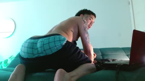 Snapshot of mathew444 chatting on 02-14-26, 10:06 STRURIBE ON INSTAGRAM online show from 02-14-26, 10:06