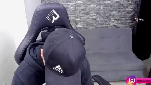 Mathew Independent model online show from 01-05-26, 08:01