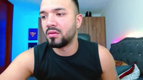 mathewhot3 online show from 11-17-25, 02:39