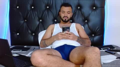 mathewhot3 online show from 01-12-26, 03:12