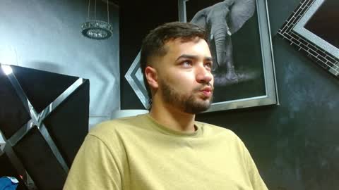 Snapshot of mathews_colton1 chatting on 12-30-24, 11:37 Mathews online show from 12-30-24, 11:37