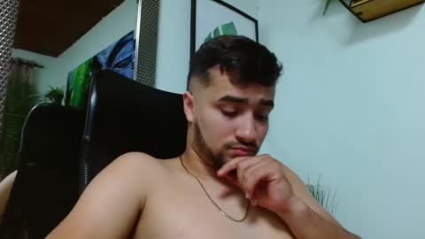 Snapshot of mathews_colton1 chatting on 03-11-25, 02:40 Mathews online show from 03-11-25, 02:40