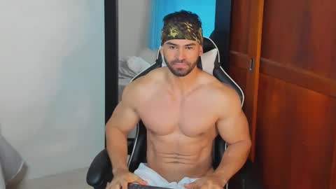 Snapshot of mathews_smith chatting on 10-02-25, 11:50 mathews_smith online show from 10-02-25, 11:50