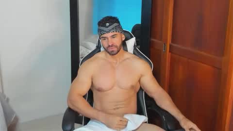 Snapshot of mathews_smith chatting on 10-05-25, 11:41 mathews_smith online show from 10-05-25, 11:41