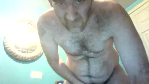Snapshot of mathieus02 chatting on 01-07-25, 11:37 sexxymat online show from 01-07-25, 11:37