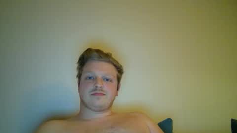 Snapshot of mathii1 chatting on 11-07-25, 08:20 mathii1 online show from 11-07-25, 08:20
