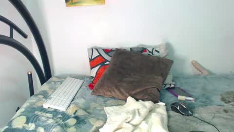 Snapshot of mathrave chatting on 06-10-26, 12:00 mathrvs online show from 06-10-26, 12:00