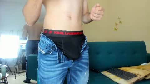 Snapshot of matia_zelvya chatting on 06-12-26, 12:04 matia zelvya online show from 06-12-26, 12:04