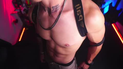 Snapshot of matiusdf chatting on 04-28-26, 04:28 matius online show from 04-28-26, 04:28