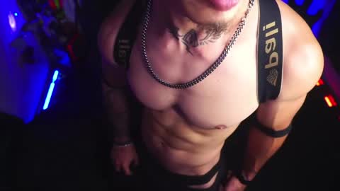 Snapshot of matiusdf chatting on 06-05-26, 12:28 matius online show from 06-05-26, 12:28