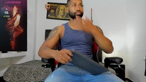 matt rodriguez92 online show from 11-30-25, 10:52