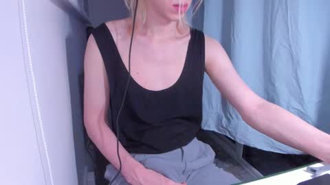 Snapshot of matt_spark chatting on 02-25-25, 12:25 Matt online show from 02-25-25, 12:25