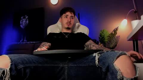 Snapshot of matt_thestud chatting on 05-19-26, 07:15 Matt online show from 05-19-26, 07:15