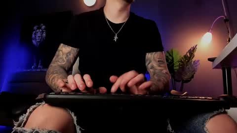 Snapshot of matt_thestud chatting on 05-22-26, 07:59 Matt online show from 05-22-26, 07:59