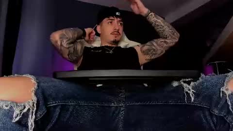 Snapshot of matt_thestud chatting on 06-19-26, 07:56 Matt online show from 06-19-26, 07:56