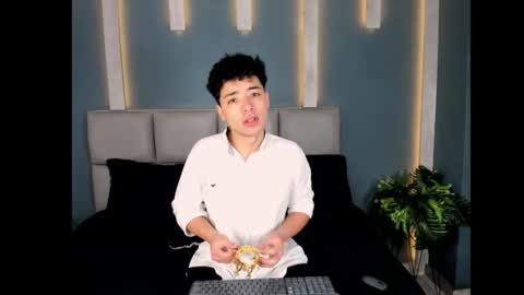 Snapshot of matt_wolf_ chatting on 01-08-26, 11:12 matt online show from 01-08-26, 11:12