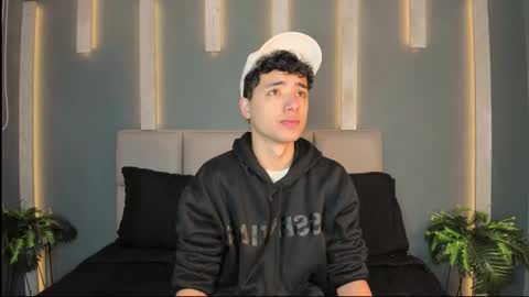 Snapshot of matt_wolf_ chatting on 01-15-26, 11:26 matt online show from 01-15-26, 11:26