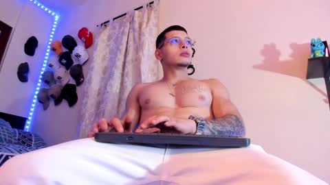 Snapshot of matt_your_master_ chatting on 10-12-25, 12:20 Matt online show from 10-12-25, 12:20
