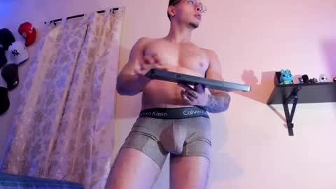 Snapshot of matt_your_master_ chatting on 10-17-25, 12:14 Matt online show from 10-17-25, 12:14
