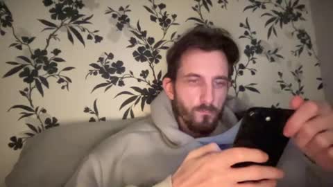 Snapshot of mattcarta chatting on 02-01-25, 06:40 mattcarta online show from 02-01-25, 06:40