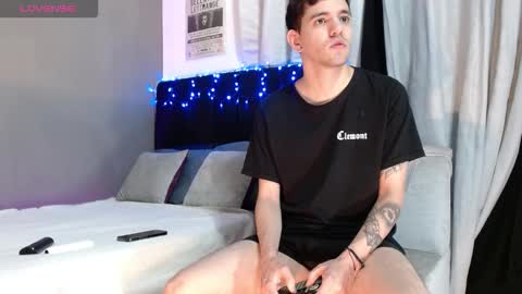 ---Matteo--- online show from 11-30-25, 08:51