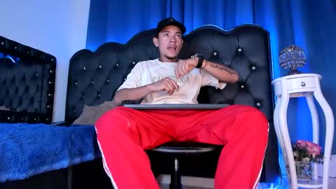 Matteo online show from 04-22-26, 03:20