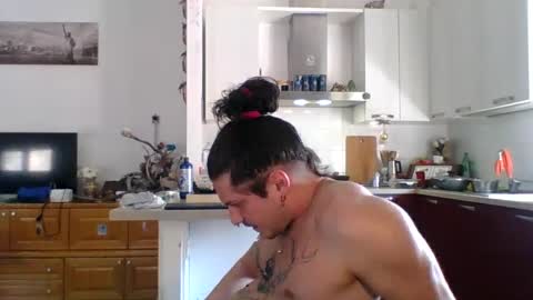 matteushh87 online show from 03-07-25, 10:35