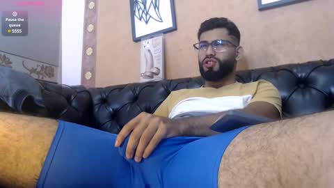 Snapshot of mattewrey chatting on 12-23-24, 10:44 Mattew online show from 12-23-24, 10:44