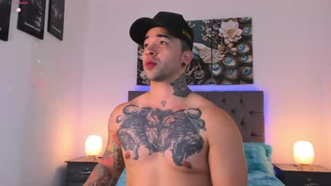 Snapshot of matthew_colee chatting on 06-25-26, 05:12 Matthew INDEPENDENT MODEL online show from 06-25-26, 05:12