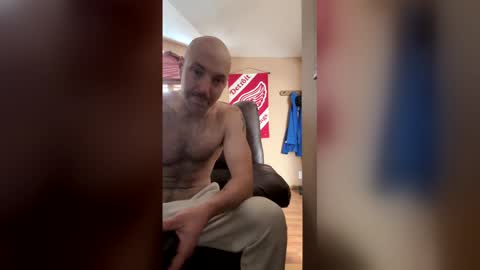 Snapshot of matthewhusby chatting on 03-22-26, 08:23 MH online show from 03-22-26, 08:23