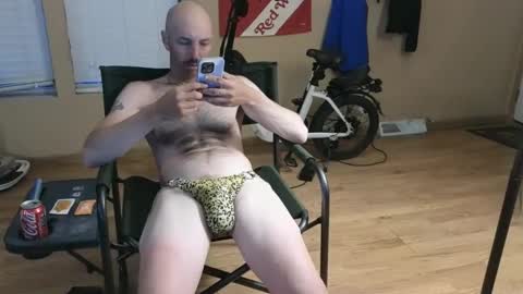 Snapshot of matthewhusby chatting on 06-04-26, 01:44 MH online show from 06-04-26, 01:44