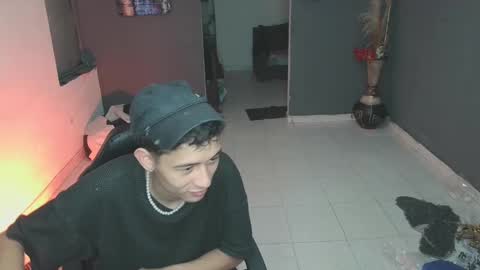 Snapshot of mattias_dantee chatting on 02-21-25, 02:38 mattias online show from 02-21-25, 02:38