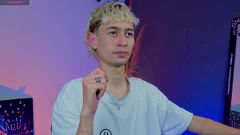 Snapshot of mattias_dantee chatting on 12-02-25, 05:46 mattias online show from 12-02-25, 05:46