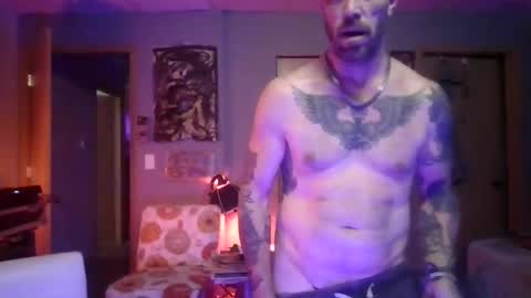 Snapshot of mattiedee369 chatting on 10-11-25, 05:17 mattiedee369 online show from 10-11-25, 05:17