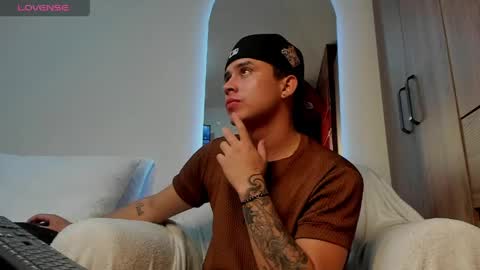 mattiwsmorris_ online show from 04-22-26, 05:10