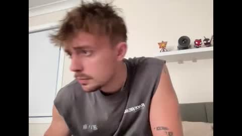 Snapshot of mattslinga chatting on 06-22-26, 07:05 Matt Slinga online show from 06-22-26, 07:05