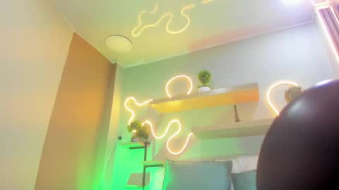  M A T T Y  online show from 10-09-25, 03:37