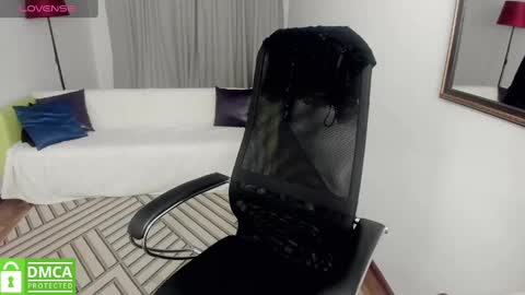 Lana online show from 12-19-24, 04:35