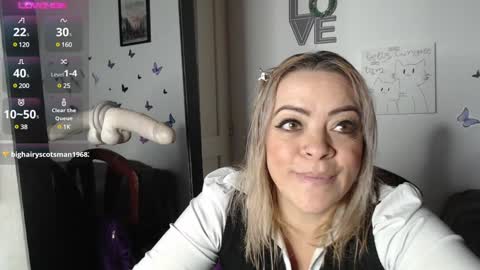 Snapshot of mature_liaa chatting on 01-20-25, 11:21 Mature liaa online show from 01-20-25, 11:21