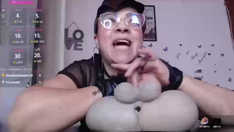 Snapshot of mature_liaa chatting on 09-19-25, 05:35 Mature liaa online show from 09-19-25, 05:35