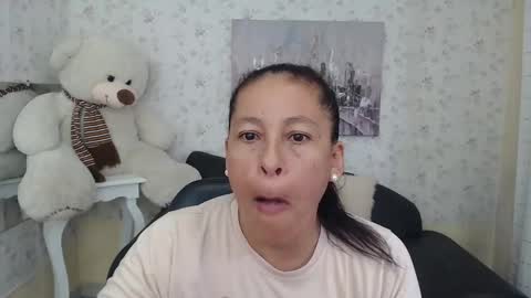 Snapshot of mature_martina_ chatting on 04-28-26, 09:20 Martina online show from 04-28-26, 09:20