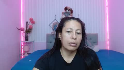 Snapshot of mature_martina_ chatting on 05-28-26, 12:24 Martina online show from 05-28-26, 12:24