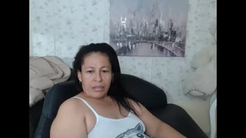 Snapshot of mature_martina_ chatting on 06-05-26, 06:52 Martina online show from 06-05-26, 06:52